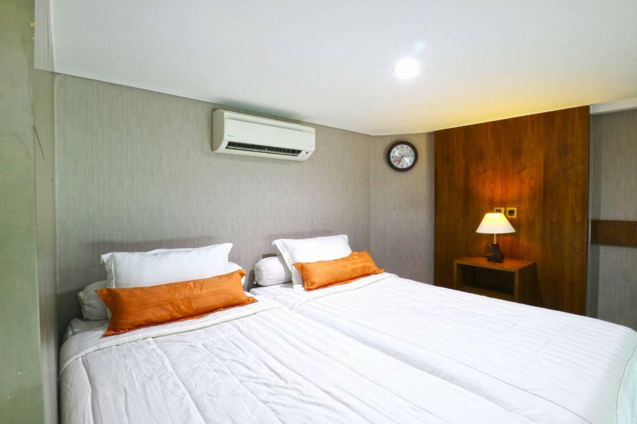 Hotel The Baile Dżakarta Zewnętrze zdjęcie